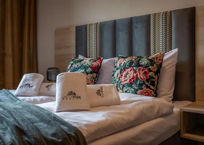 Przytulny Kat W Green Park Resort W Budynku Z Basenem, Sauna, Jacuzzi